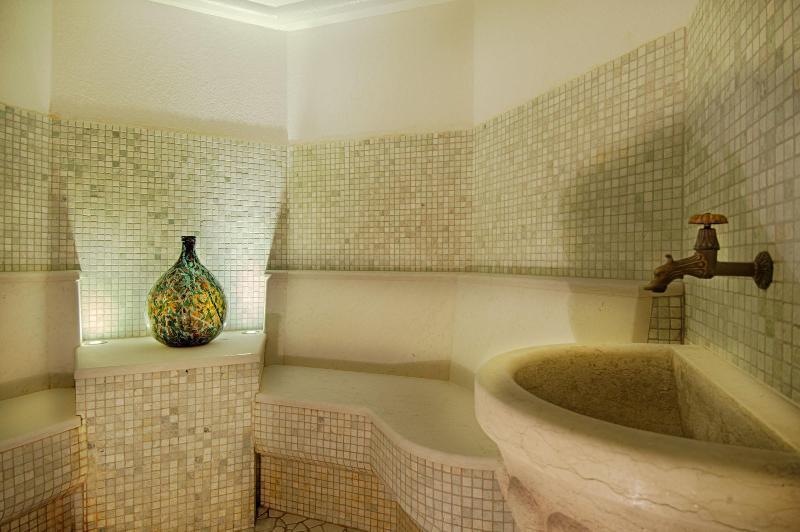 Stoa - Elegant & Romantic Guest House - "Adults Only" Сан-Віджиліо-ді-Мареббе Екстер'єр фото