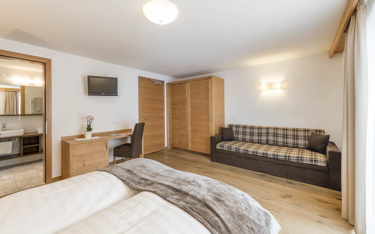 Stoa - Elegant & Romantic Guest House - "Adults Only" Сан-Віджиліо-ді-Мареббе Екстер'єр фото